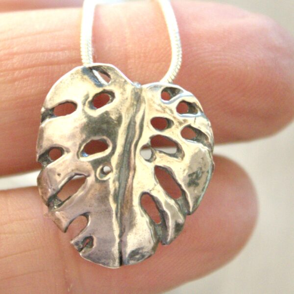 Monstera Leaf Pendant - Image 3